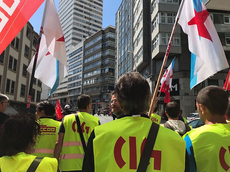 17-07-20 FolgaMetalManifaCorunha37.jpeg